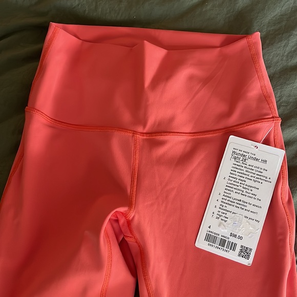 NWT Lululemon Wunder Under HR - Picture 2 of 3